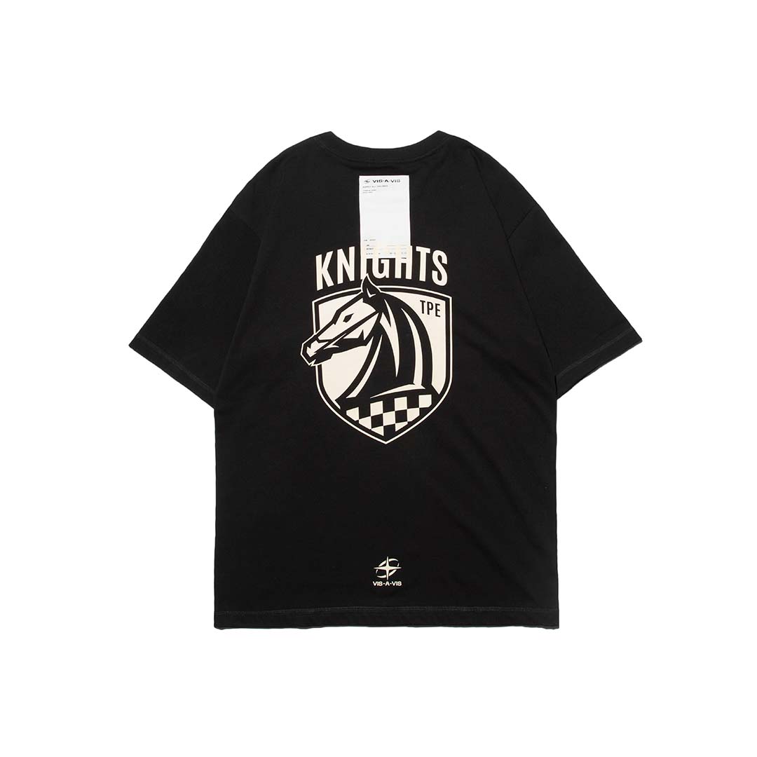 TEAM KNIGHTS X VIS-A-VIS COLLABORATION TEE 战马队X VIS-A-VIS 联名短袖T恤